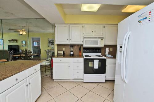 Edgewater By Youngs Suncoast