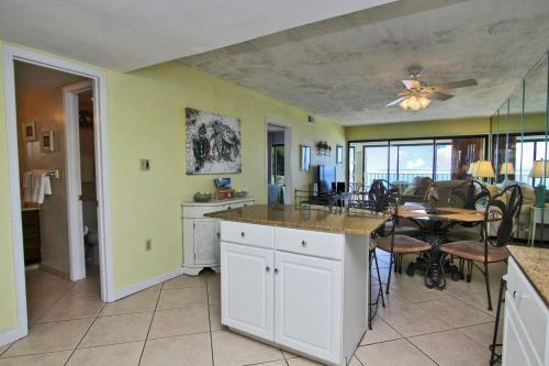 Edgewater By Youngs Suncoast