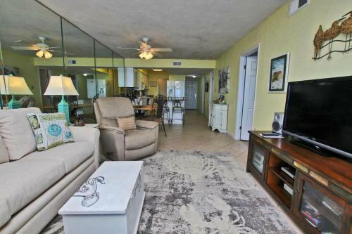 Edgewater By Youngs Suncoast