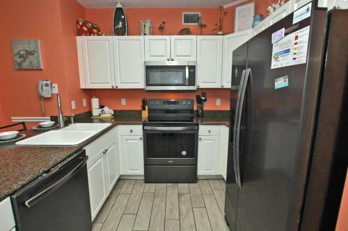Legacy 102 By Youngs Suncoast