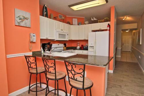 Legacy 102 By Youngs Suncoast