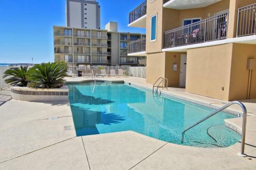 Legacy 102 By Youngs Suncoast