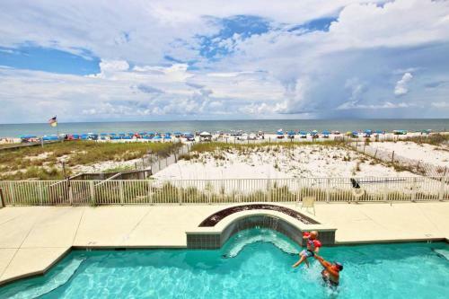 Legacy 102 By Youngs Suncoast
