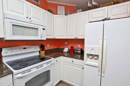 Legacy 102 By Youngs Suncoast