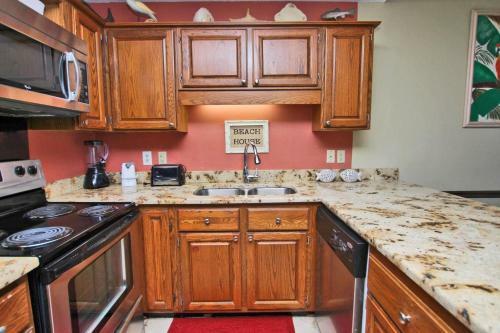 Ocean Reef 304 By Youngs Suncoast