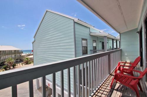 Ocean Reef 304 By Youngs Suncoast