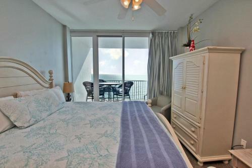 Lighthouse By Youngs Suncoast