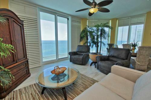 Lighthouse By Youngs Suncoast