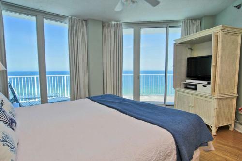 Lighthouse By Youngs Suncoast