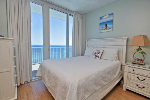 Lighthouse By Youngs Suncoast