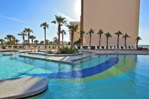 Crystal Tower 806 By Youngs Suncoast