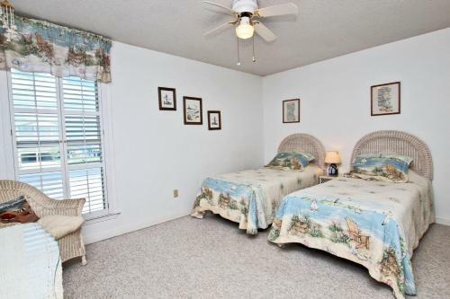 Parsonage Duplex By Youngs Suncoast