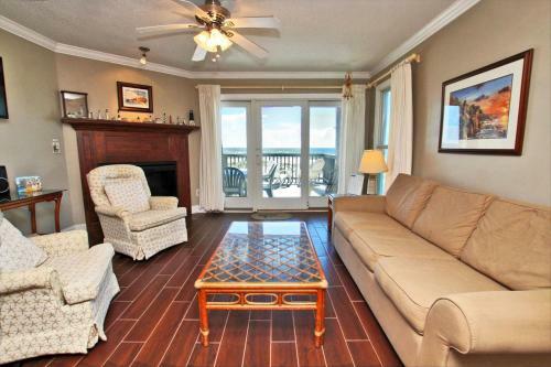 Parsonage Duplex By Youngs Suncoast