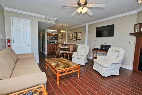 Parsonage Duplex By Youngs Suncoast