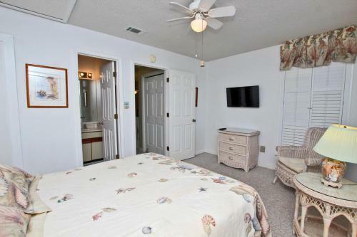 Parsonage Duplex By Youngs Suncoast