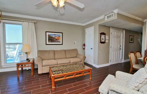 Parsonage Duplex By Youngs Suncoast