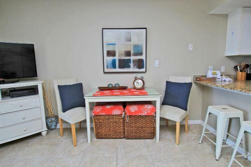 Seacrest By Youngs Suncoast