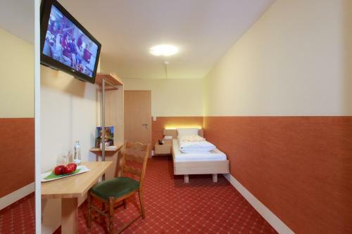 Hostal Hotel Gasthof Adler