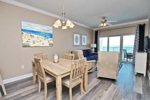 Crystal Tower 1702 By Youngs Suncoast