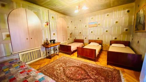 Hostal Tonatsuyts Guest House