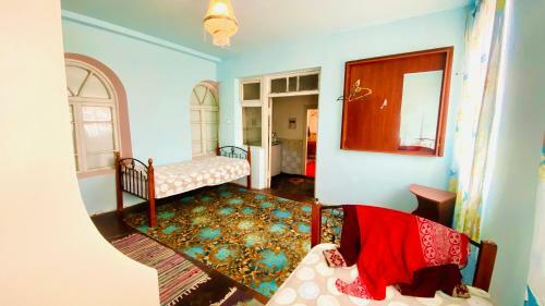 Hostal Tonatsuyts Guest House
