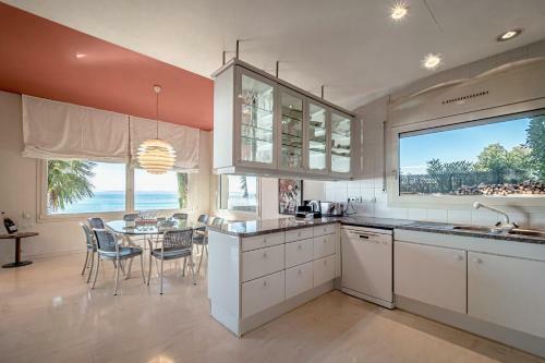 Villa Van Gogh - Barneda Premium Villas