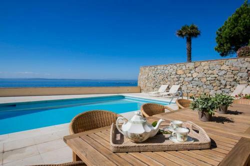 Villa Van Gogh - Barneda Premium Villas