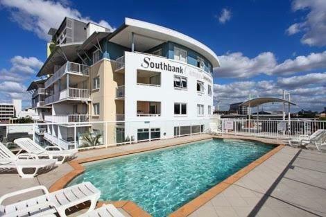 Southbank Modern Luxe Apartment