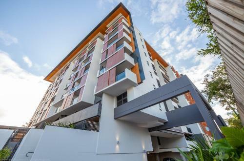Stawealth Westside Apartments
