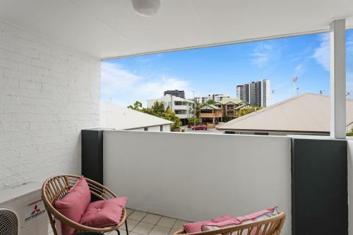 Apartamento Modern And Large 2-bed Townhouse With Pool