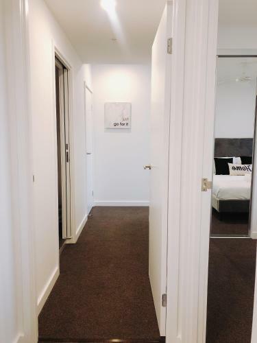 Brisbane One 3 Beds Apartments