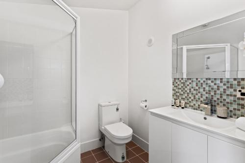 Stunning 2-story Fortitude Valley Apartment