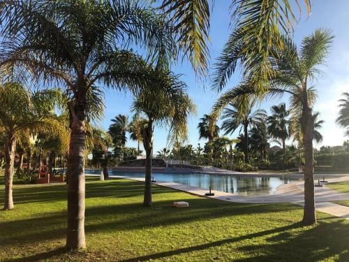 Apartamento �tico Playa Granada Golf + Piscina Con Jacuzzi