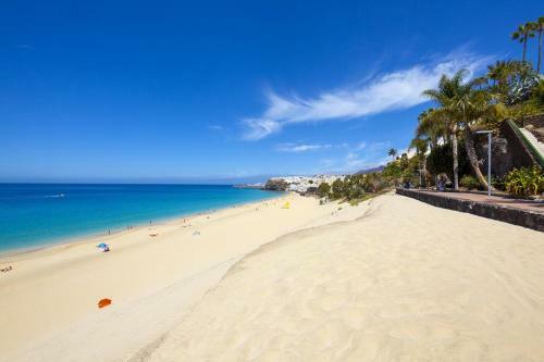 Residencial Beach Apartament Wiffi