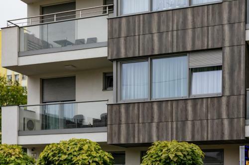 Todor Apartments Center