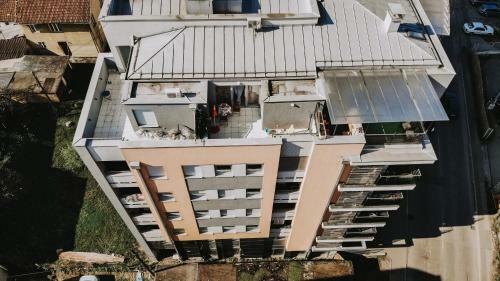 Apartment City