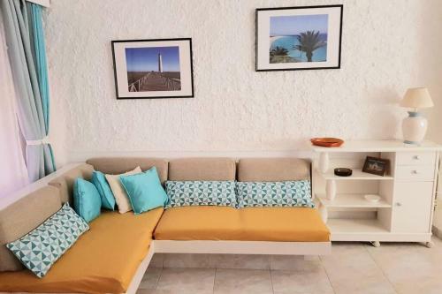Front Beach Jand�a Apartment