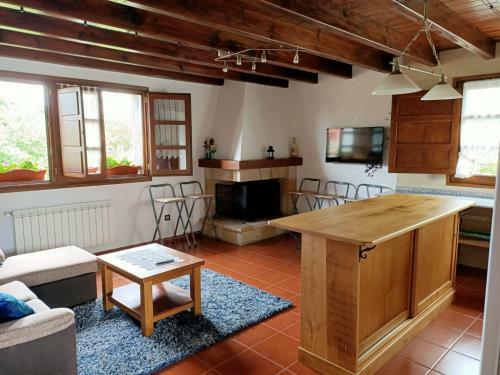 Agroturismo La Casona De Tresni�in