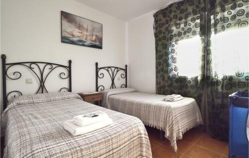 Awesome Apartment In Navaluenga With Wifi And 4 Bedrooms