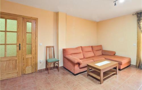 Awesome Apartment In Navaluenga With Wifi And 4 Bedrooms