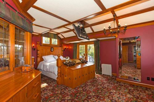 Villa Woodroyd Estate Holiday Sanctuary
