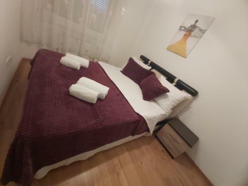 Silver Apartment