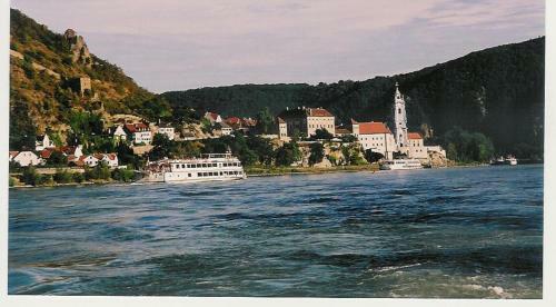 Hostal Winzerhof - G�stehaus St�ger
