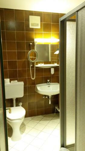 Hostal Gasthof Lercher