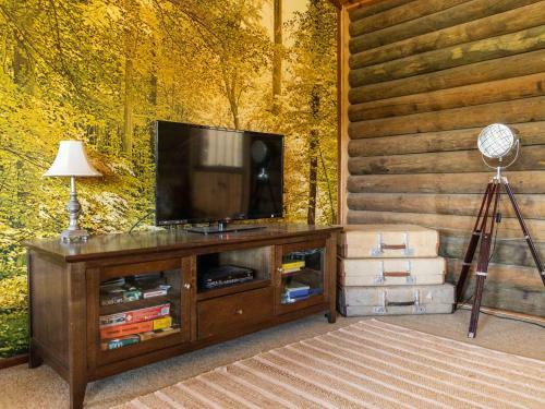 Glen Eden Estate The Log Cabin