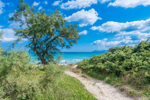 Villa La Canta Beach