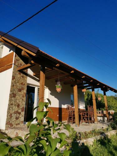 Nektar Park Villa Sara