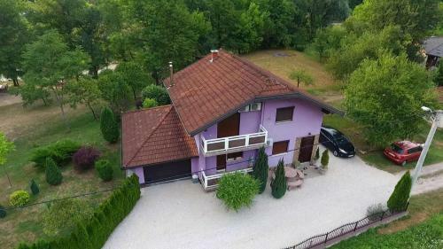 Villa Emrah River UNA