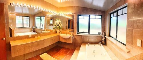 Coastal Chalet Suites Whangaroa