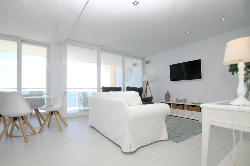 Apartment Front Line